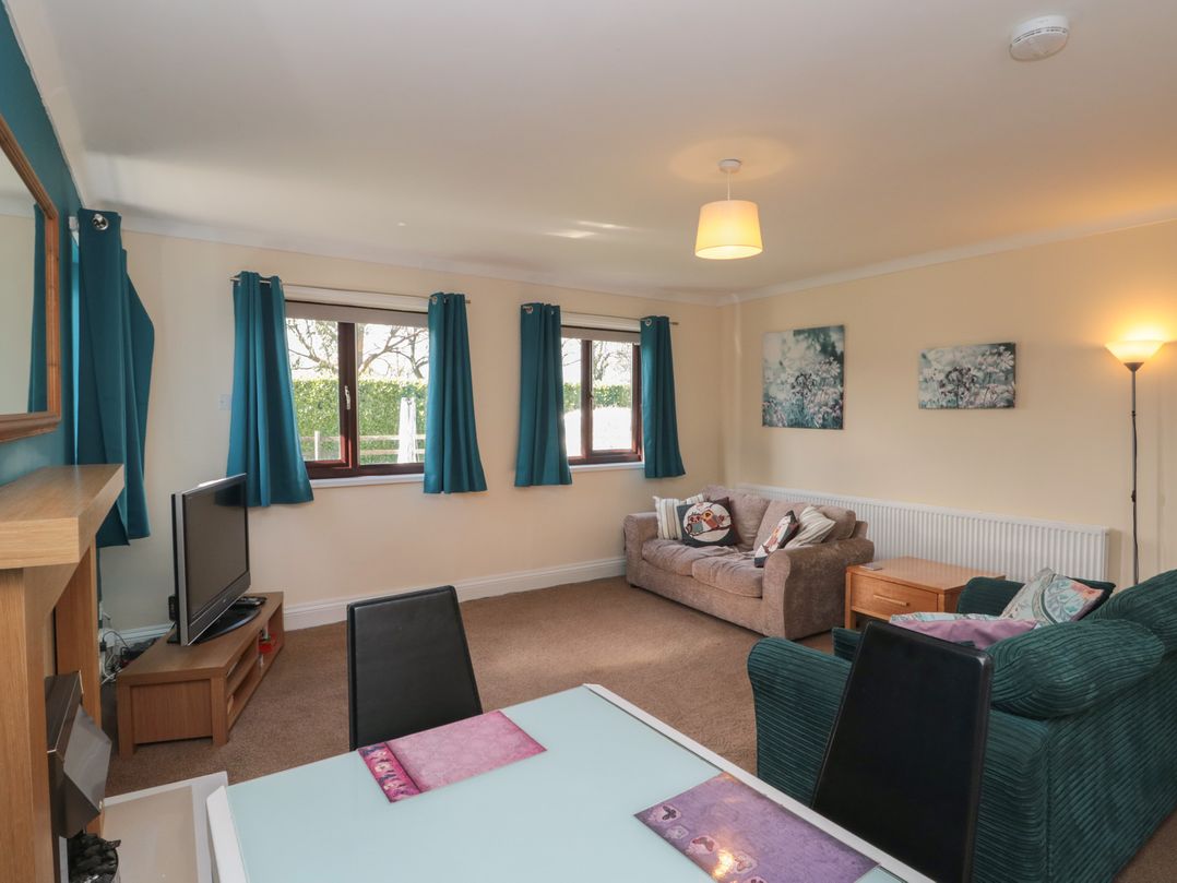 Holly Tree Cottage