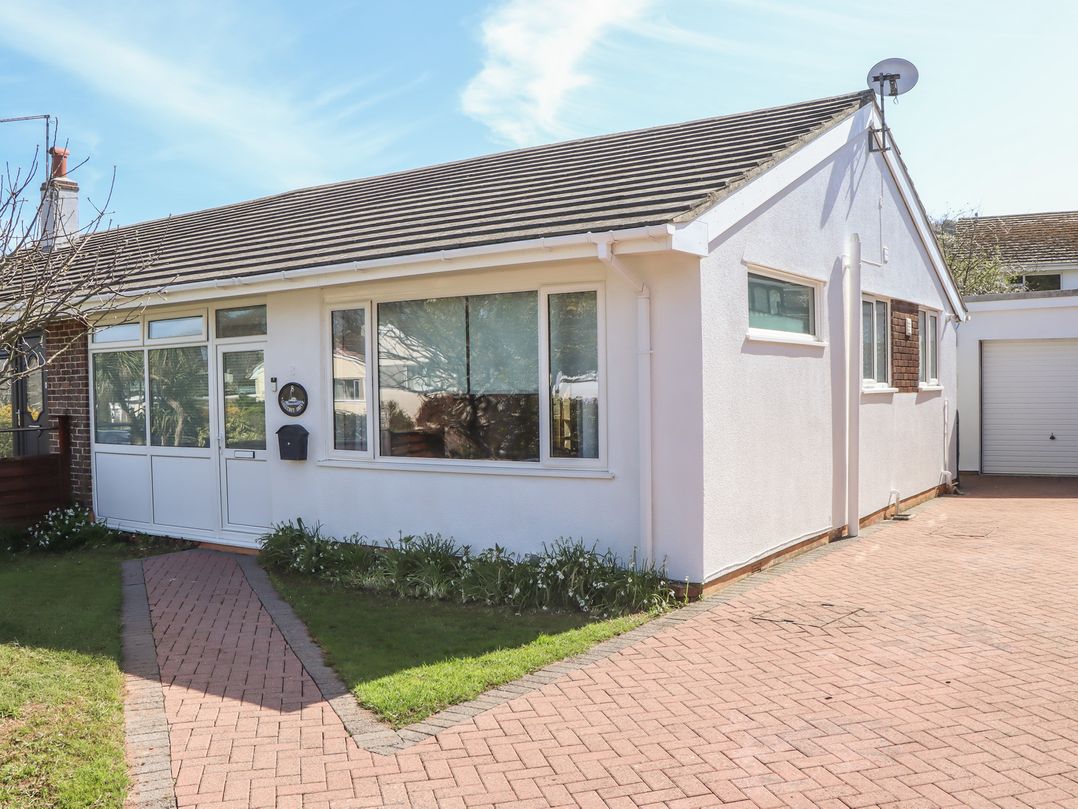 8 Chestnut Drive