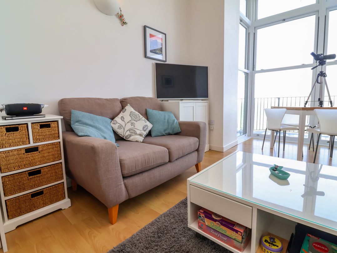 4 Oceanside Apartments