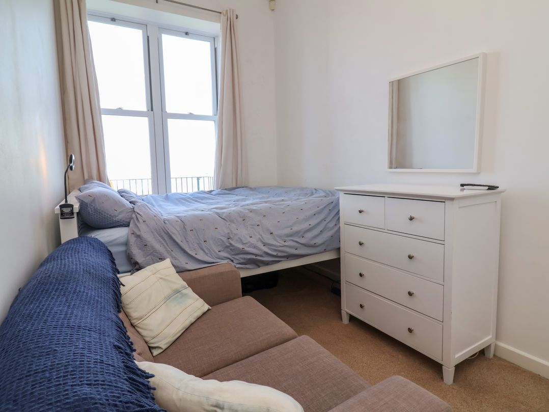 4 Oceanside Apartments