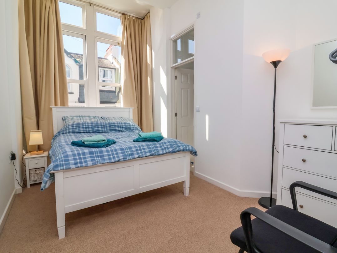 4 Oceanside Apartments