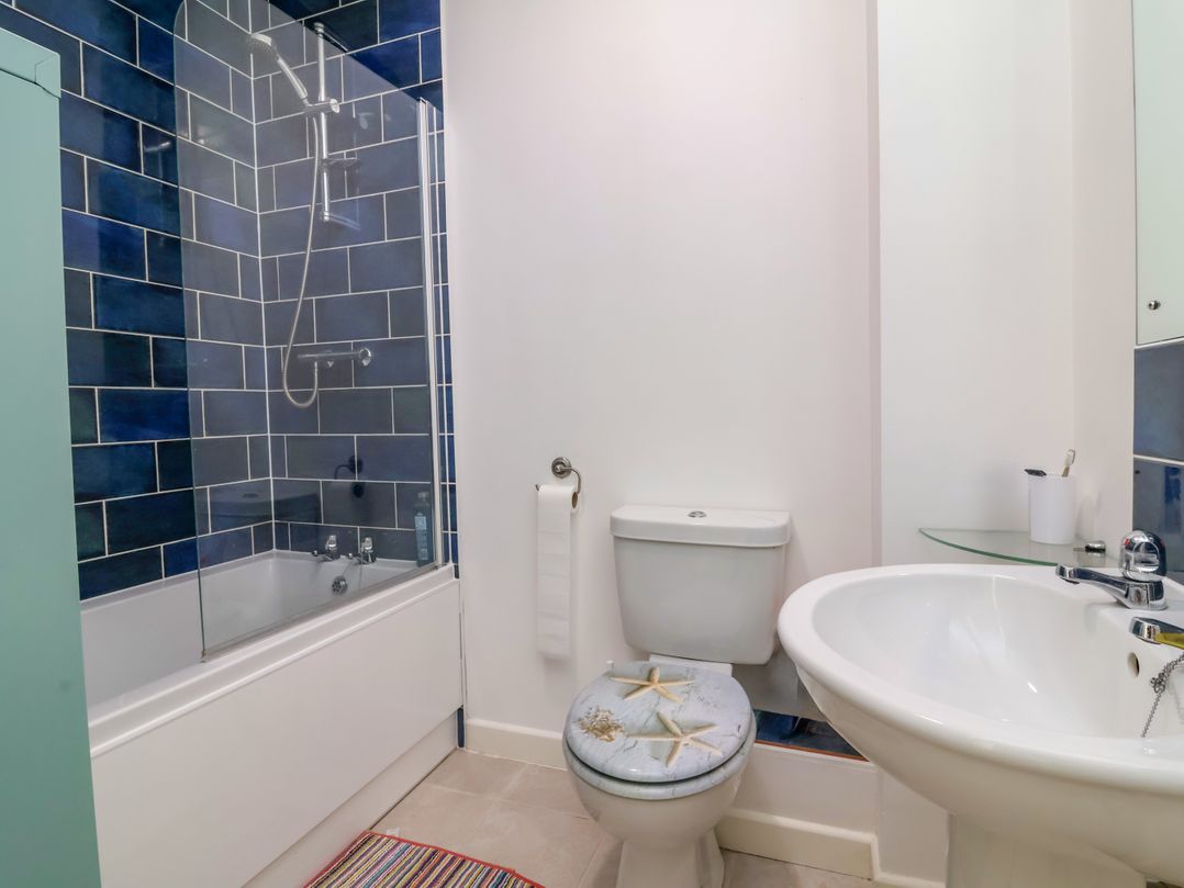 4 Oceanside Apartments
