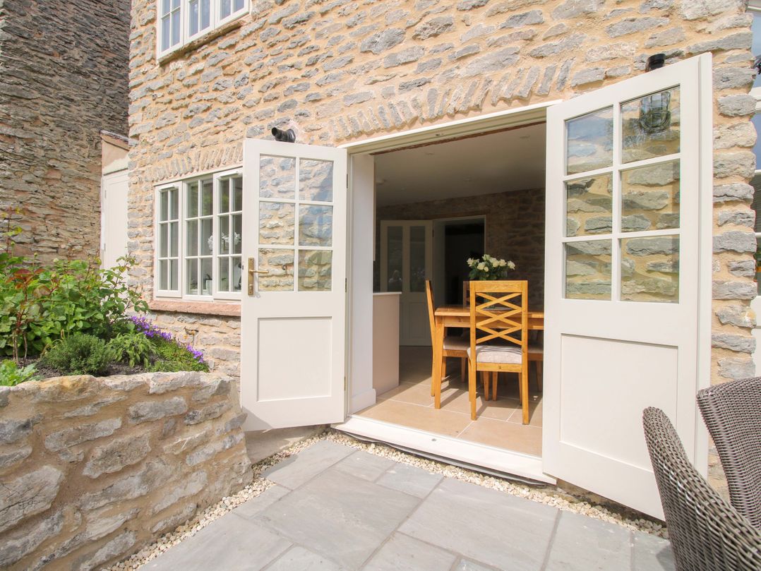 5 Shrewsbury Road