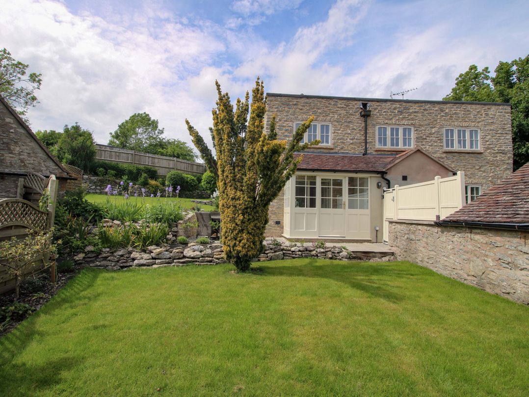 5 Shrewsbury Road