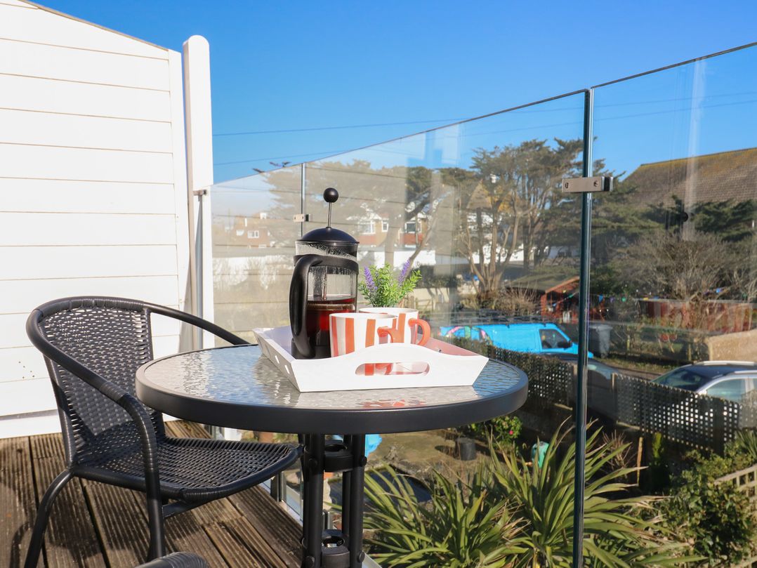 Marine House - Amazing beachside location