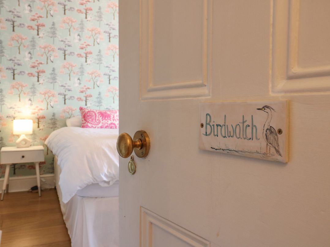 Marine House - Amazing beachside location