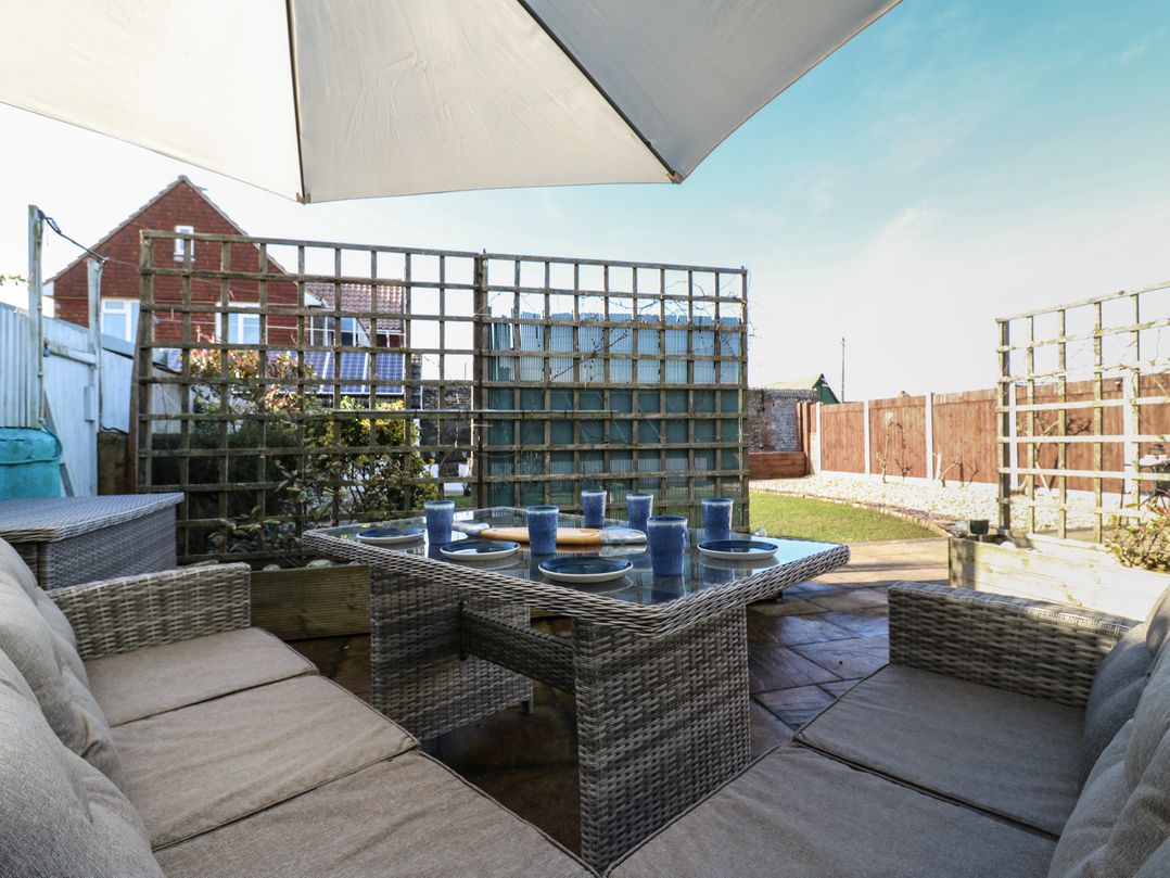 Marine House - Amazing beachside location