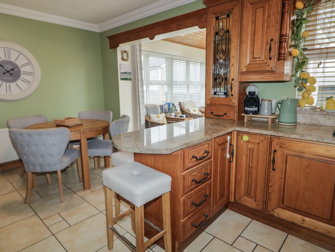 Donagh Cross Town House