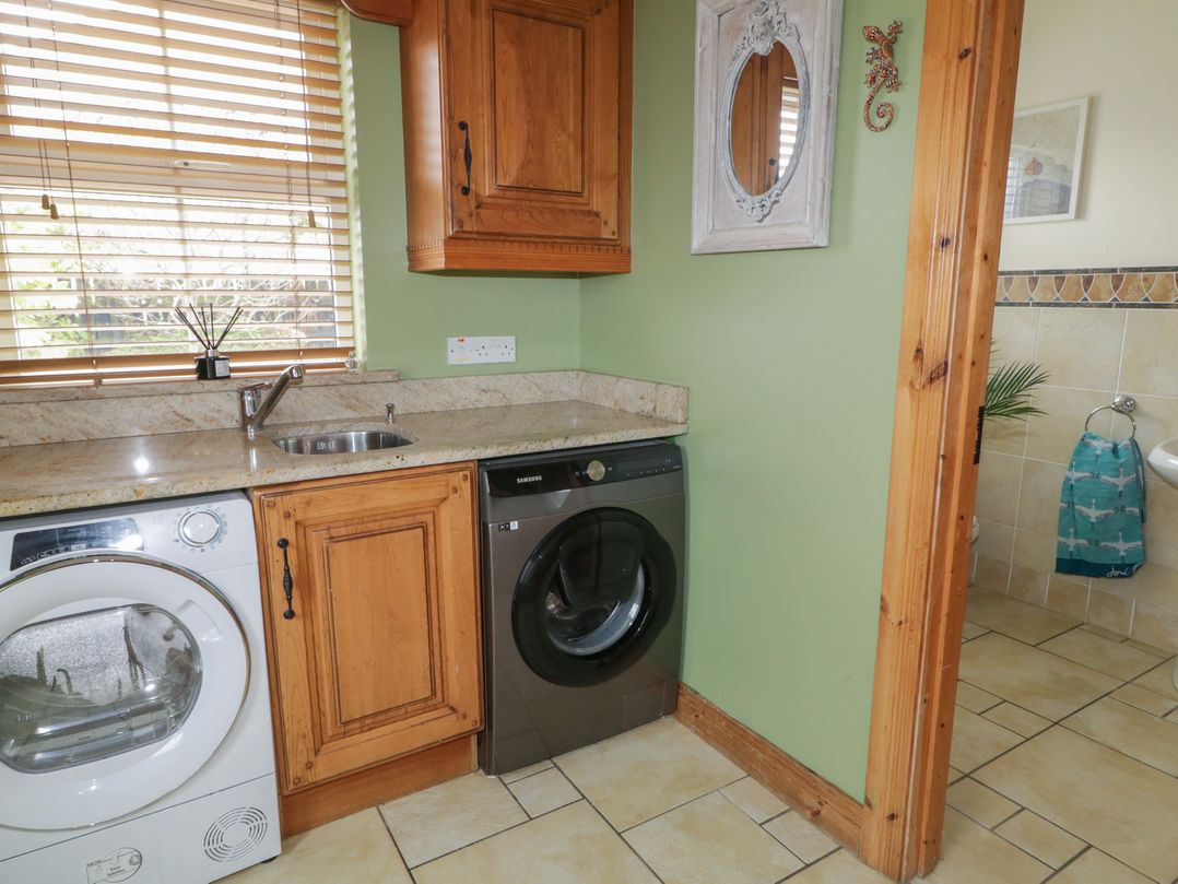 Donagh Cross Town House