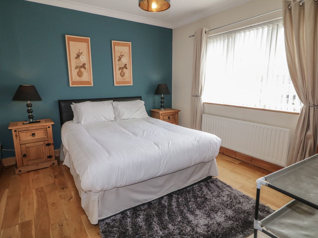 Donagh Cross Town House