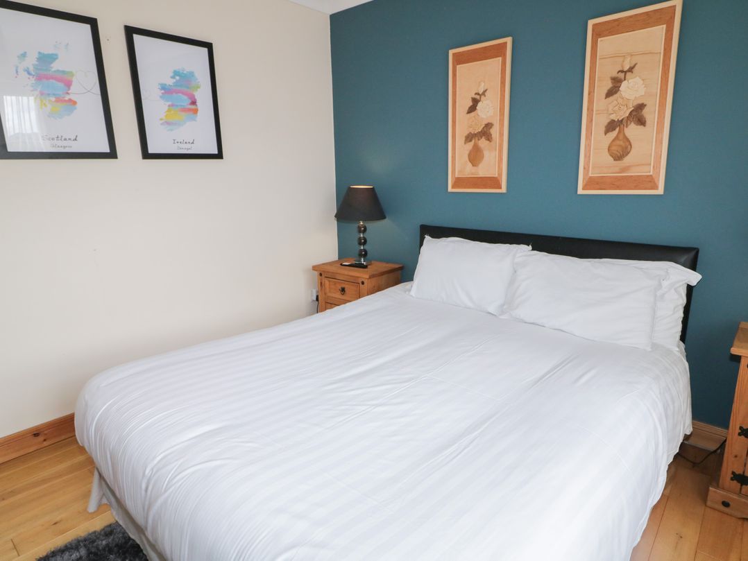 Donagh Cross Town House