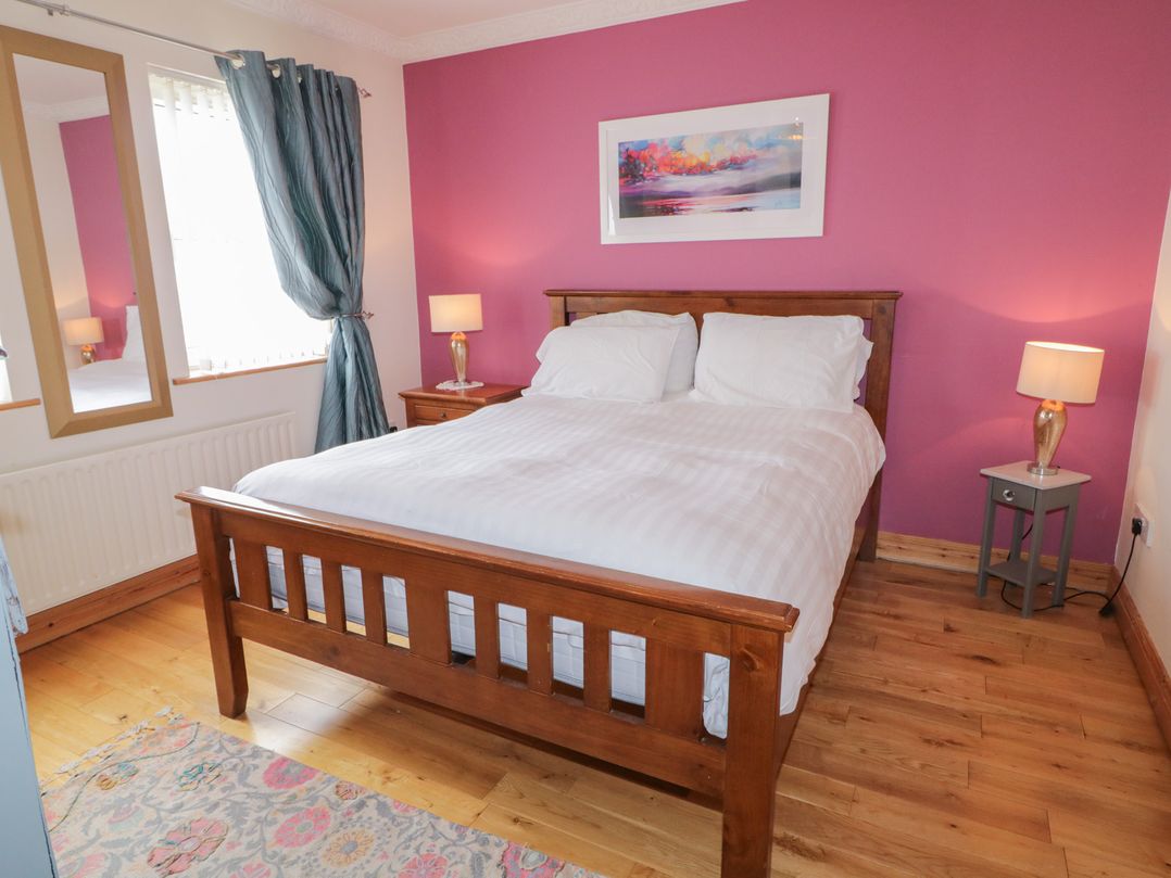 Donagh Cross Town House