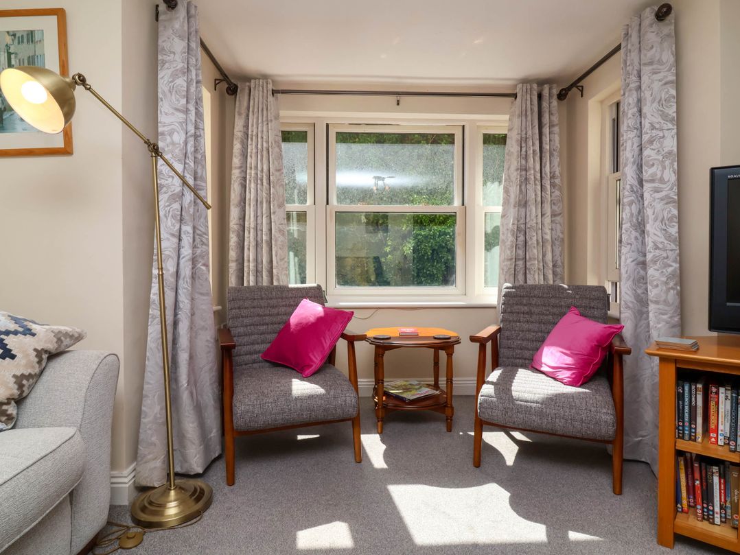 6 Wildersmouth Court Apartments