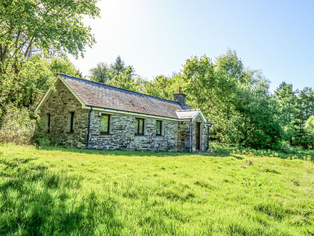 Cae'n Y Coed Barn