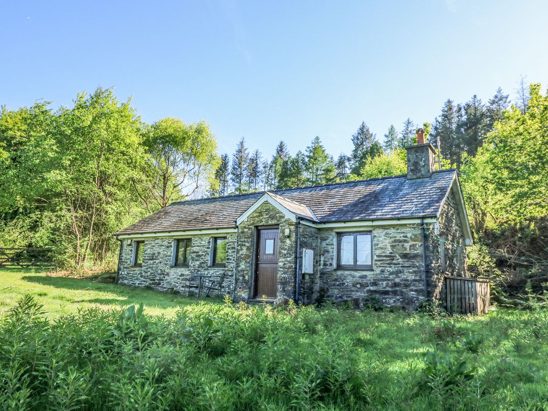 Cae'n Y Coed Barn