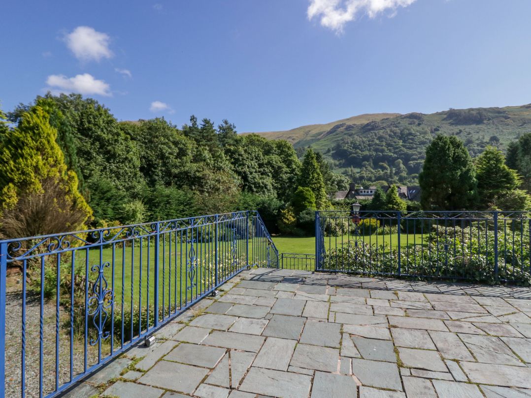Heron View House