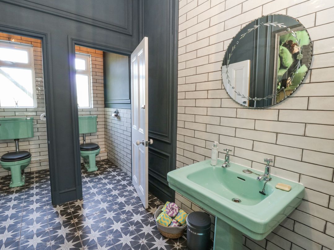 Glanrannell Park House