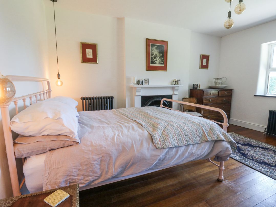 Glanrannell Park House