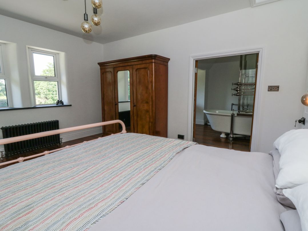 Glanrannell Park House