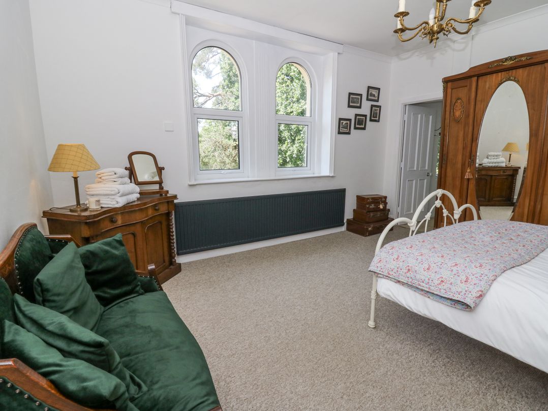 Glanrannell Park House