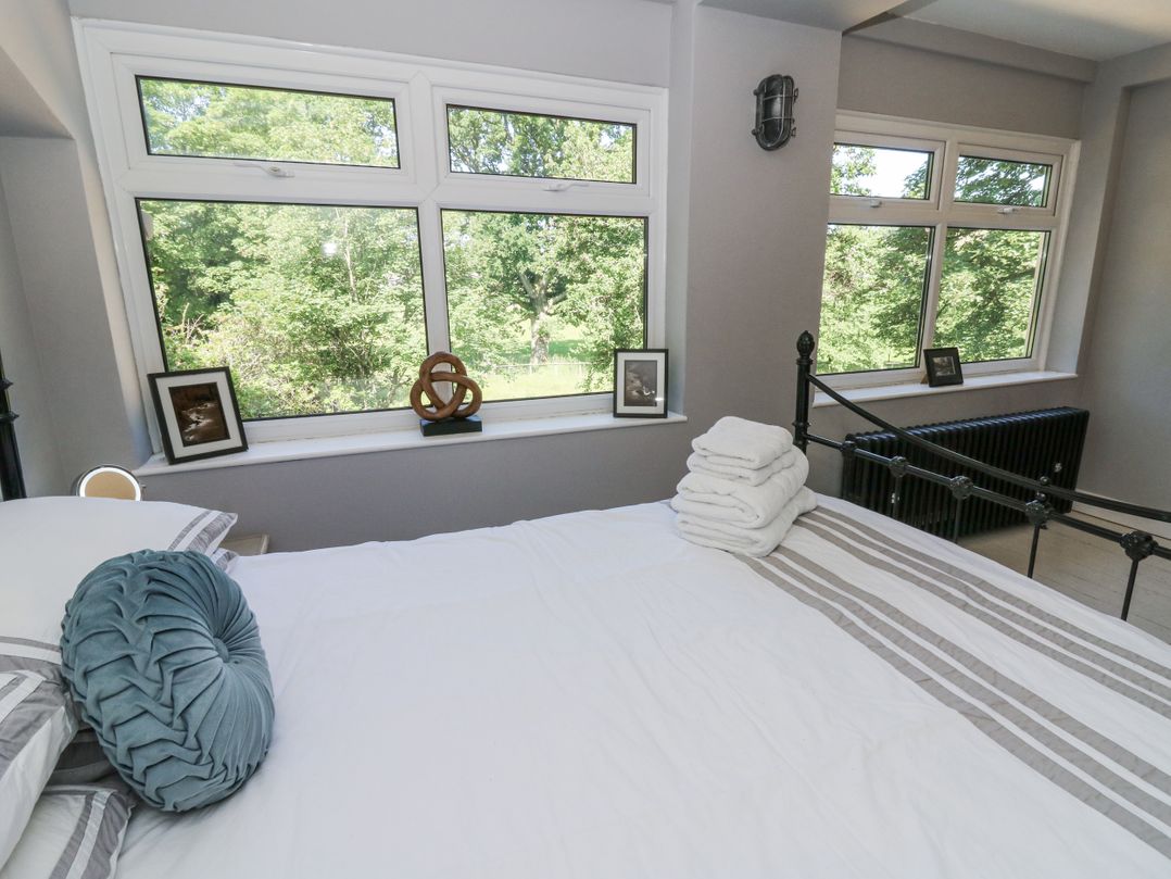 Glanrannell Park House