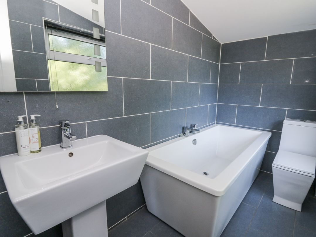 Glanrannell Park House