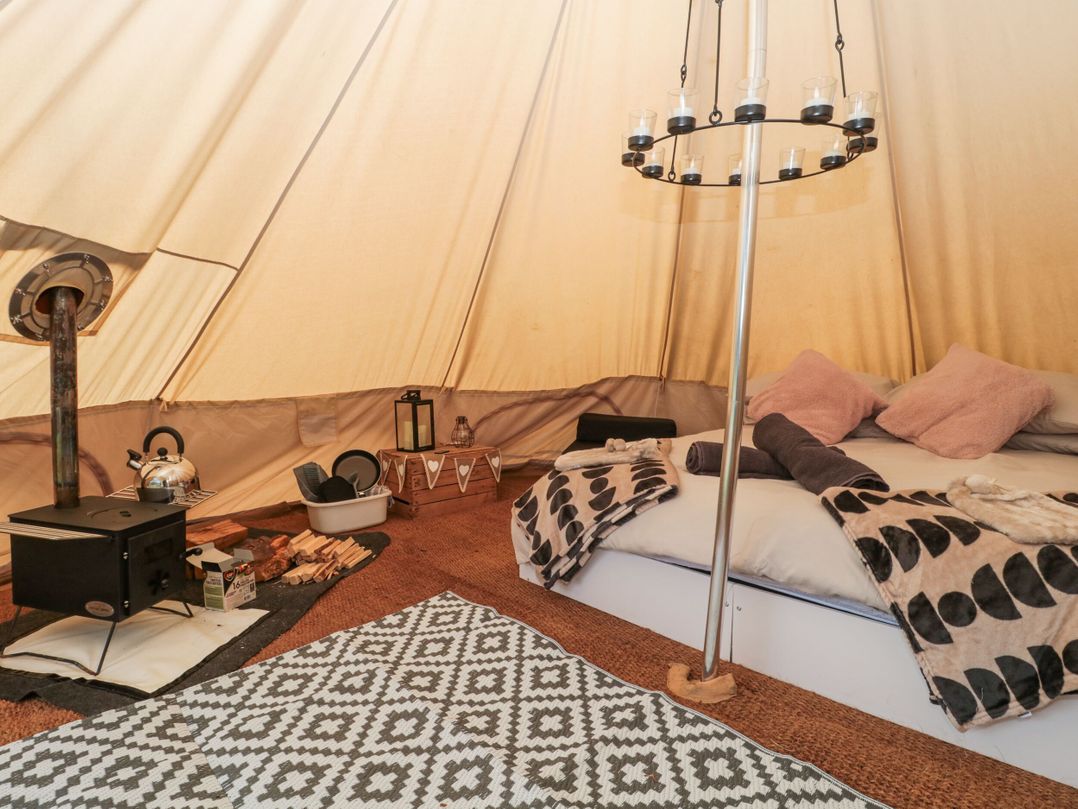 Bell tent 4