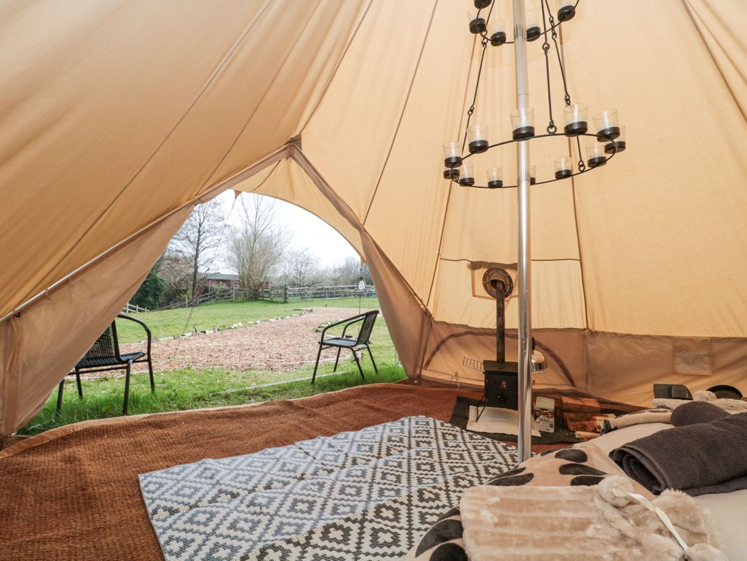 Bell tent 4