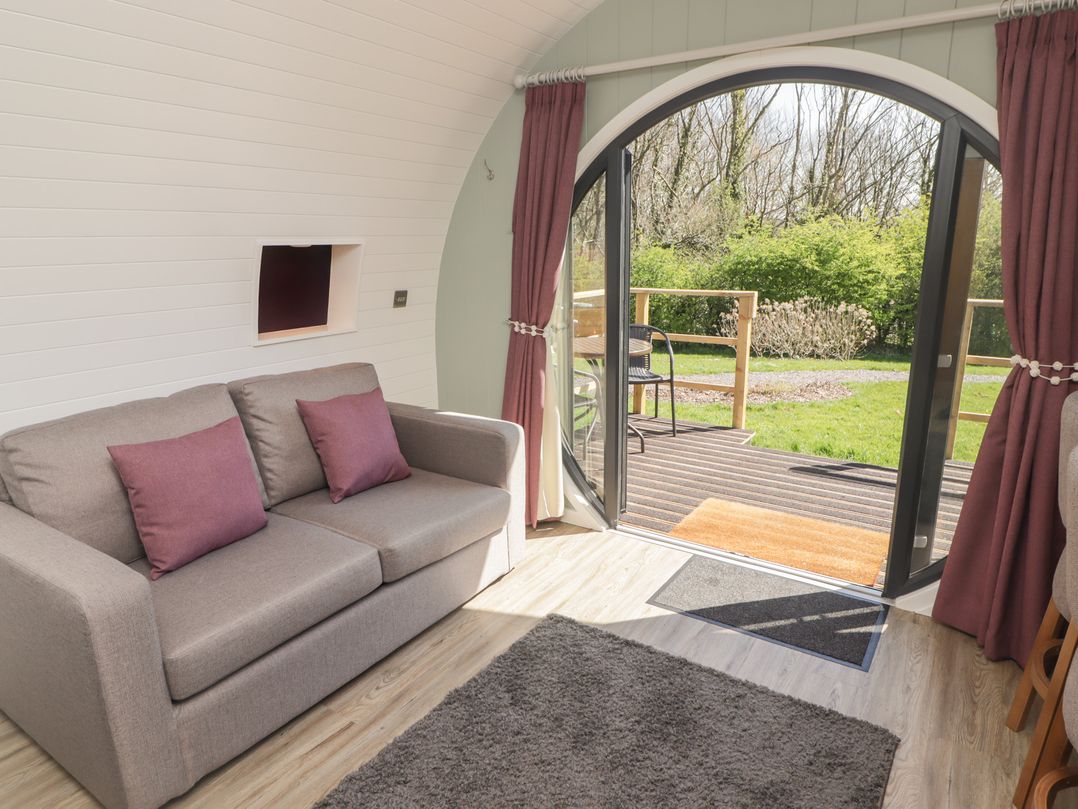 Rowan Hobbit Pod