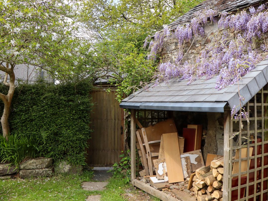 Back Cottage