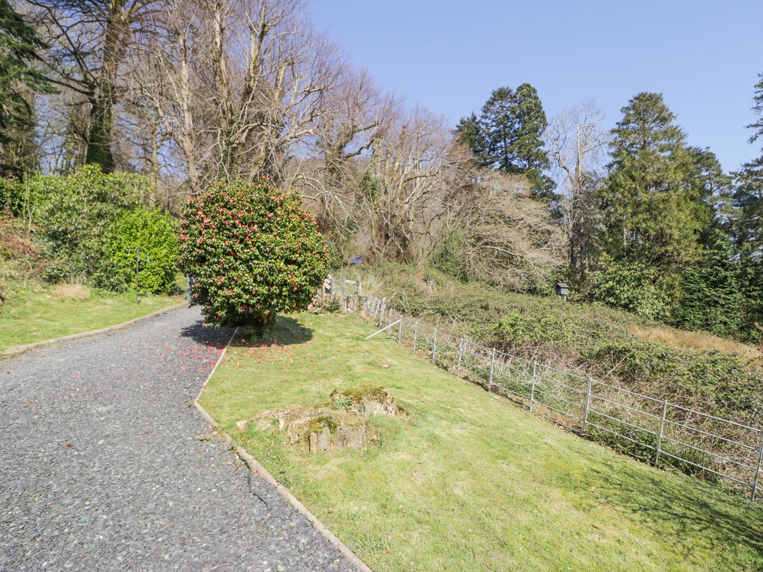 Bwthyn y Coediwr (The Woodcutters Cottage)