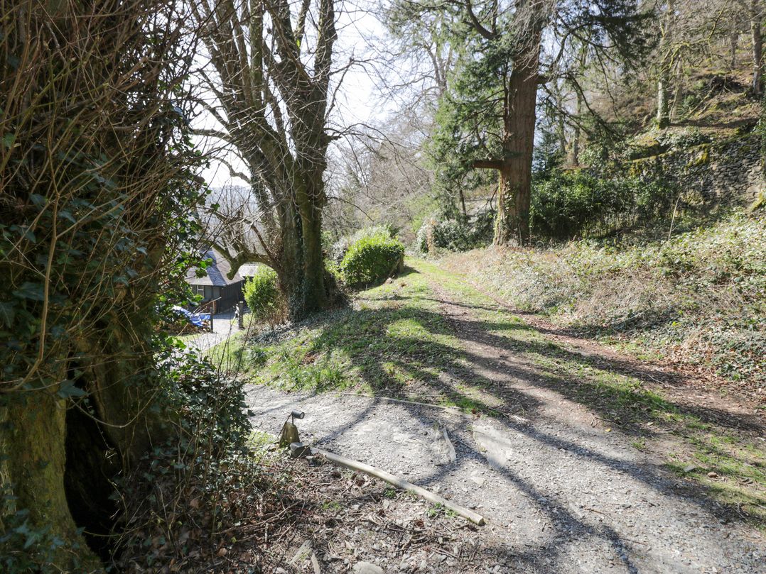 Bwthyn y Coediwr (The Woodcutters Cottage)