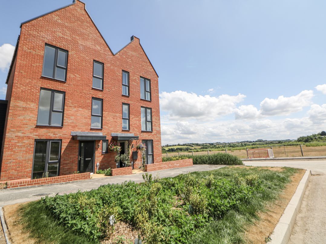 Peak Avenue Retreat