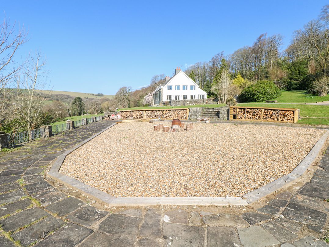 Coytrahen House