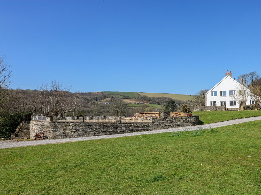 Coytrahen House