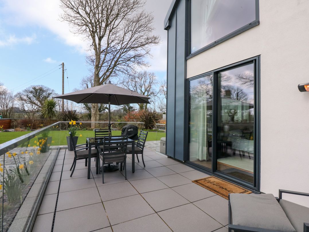 Dafarn Newydd Studio