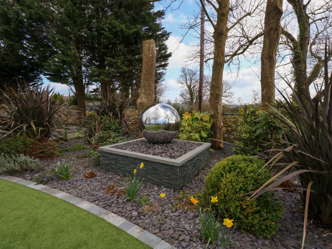 Dafarn Newydd Studio