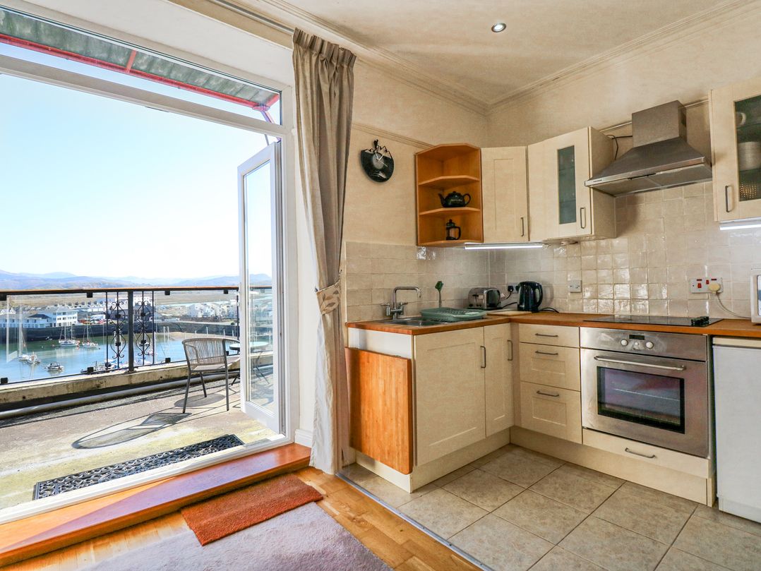 Captain’s Quarters