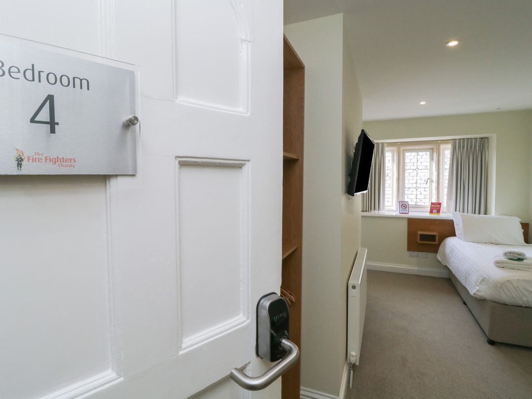 The Woodland Hideaway