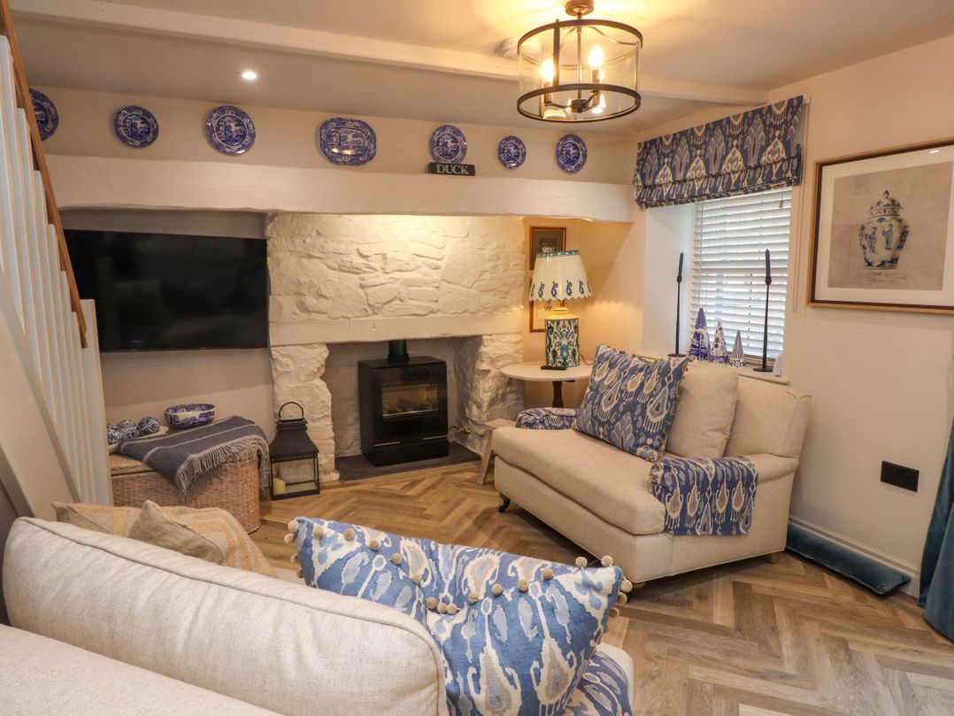 6 Rose Cottage