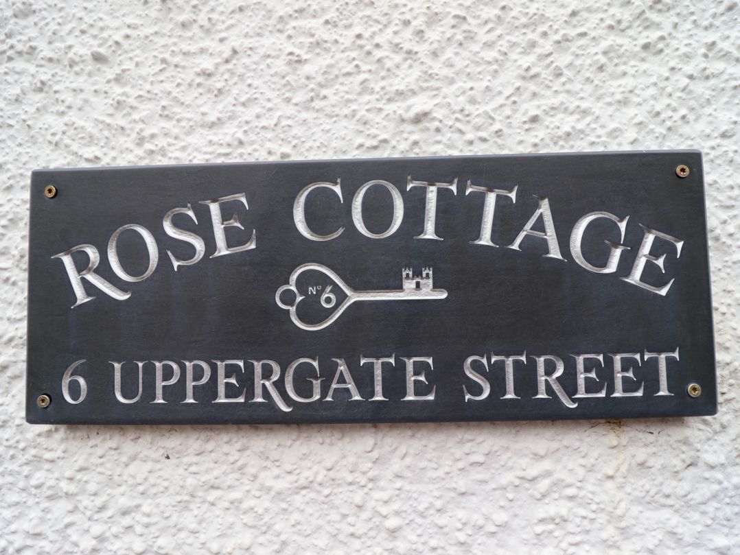 6 Rose Cottage