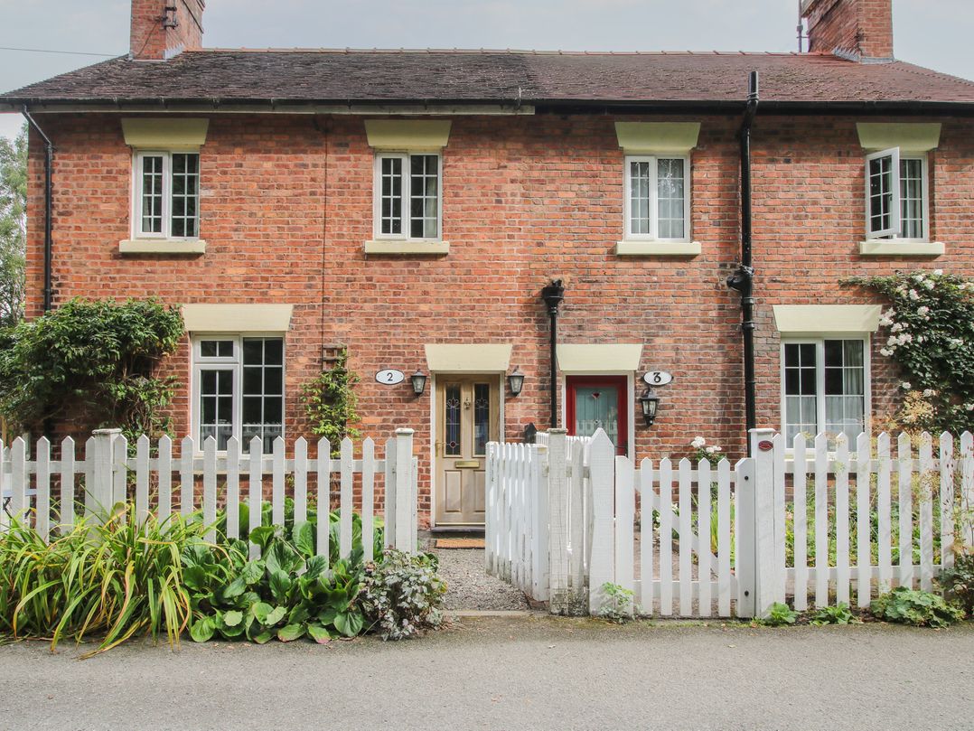 2 Aqueduct Cottages