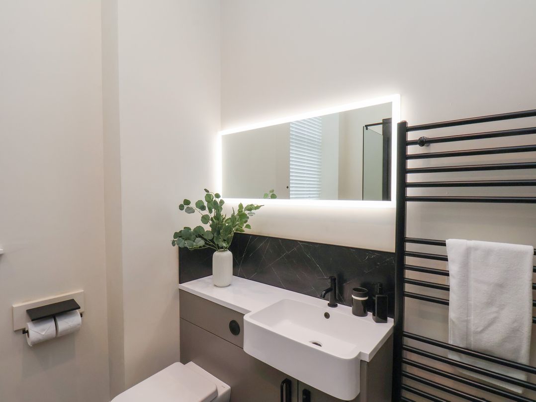 The Salisbury Apartment 103