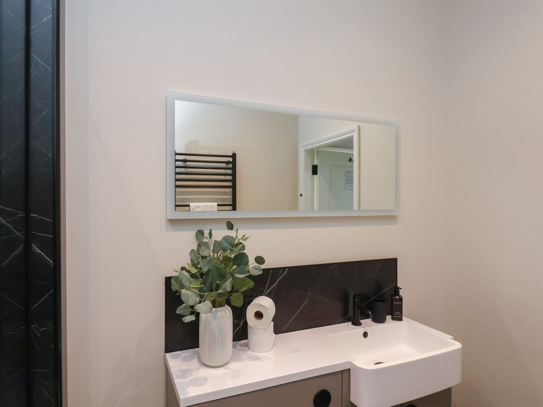 The Salisbury Apartment 104