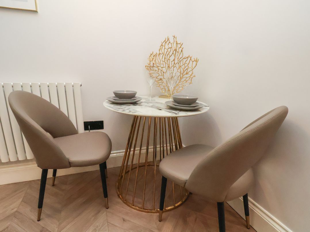 The Salisbury Apartment 203