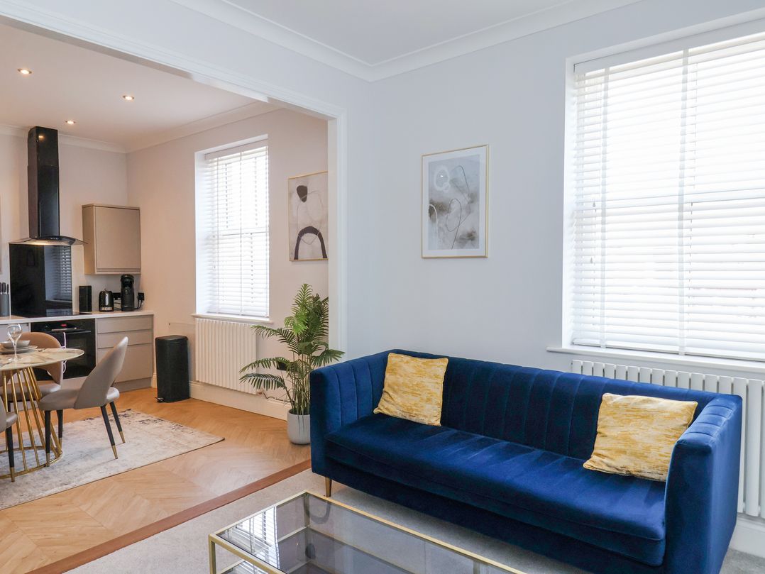 The Salisbury - 1 Bedroom Deluxe Apartment