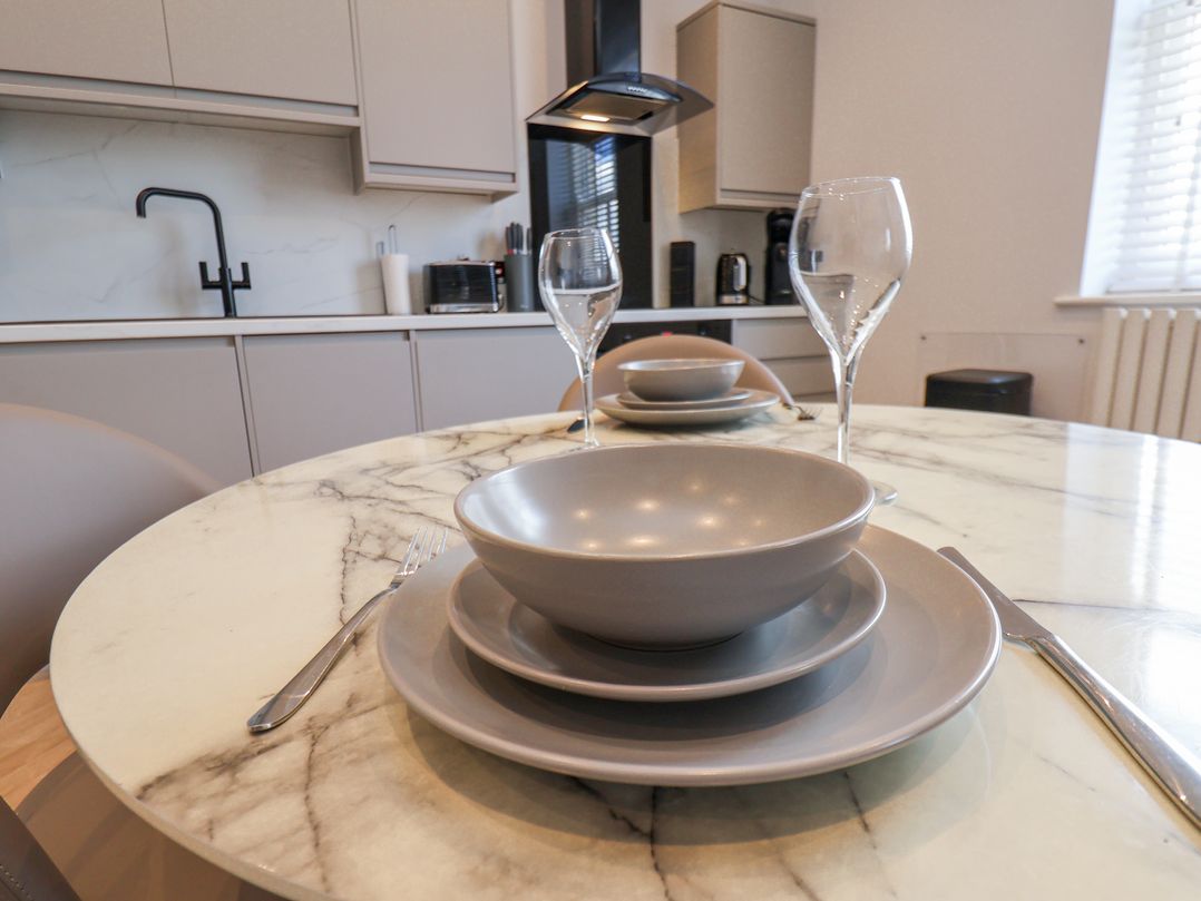 The Salisbury - 1 Bedroom Deluxe Apartment