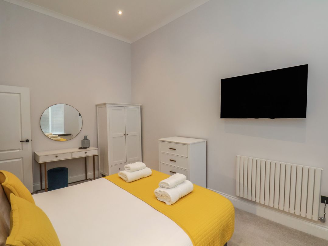 The Salisbury Apartment 105