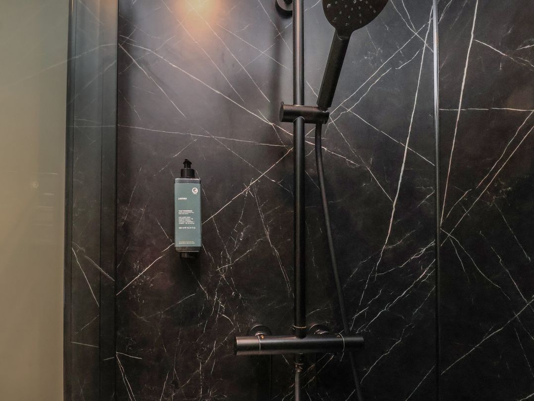 The Salisbury Apartment 105