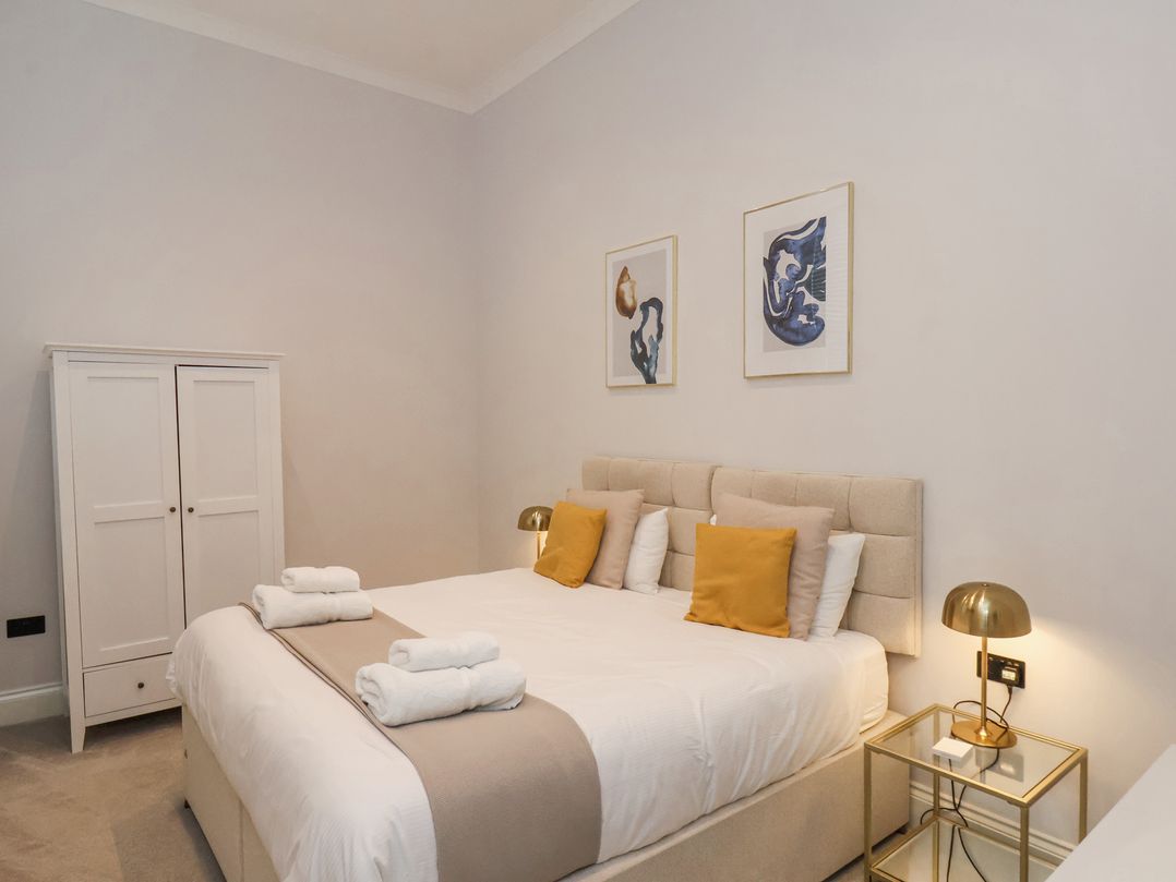 The Salisbury Apartment 106